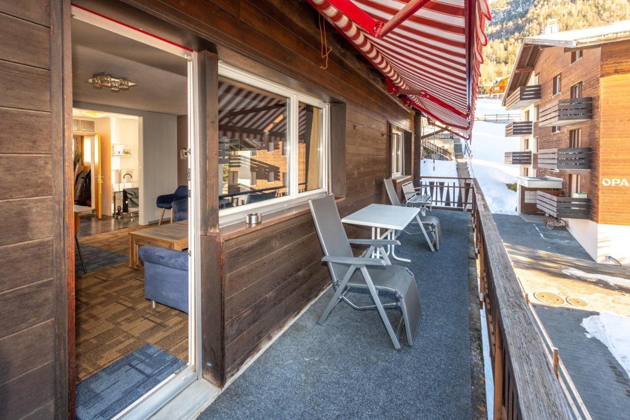 Apartment Eggeri - Das Sportliche Grächen Esterno foto